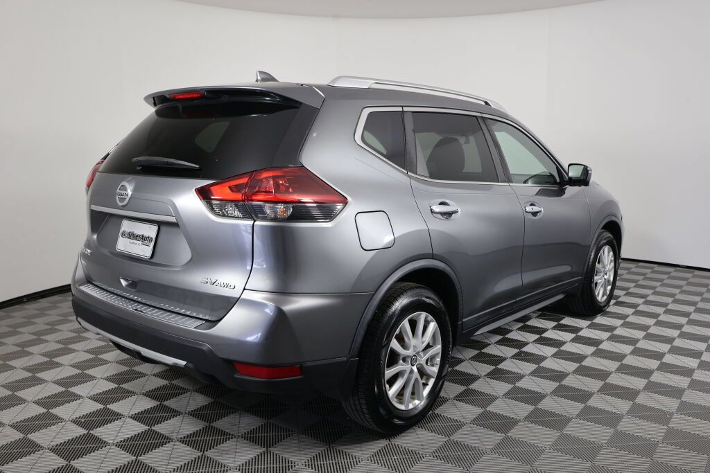 Used 2018 Nissan Rogue SV w/ Premium Package AWD/4WD image 2