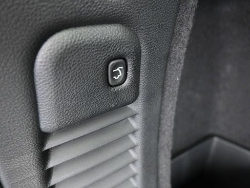 Used 2022 Dodge Durango GT image 42