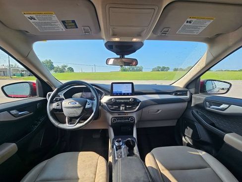 Used 2020 Ford Escape SEL FWD image 12