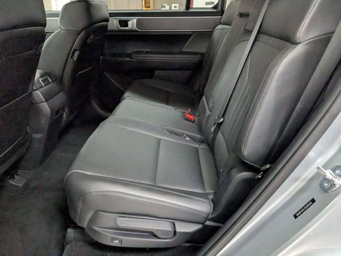 Used 2025 Hyundai Santa Fe SEL FWD image 25
