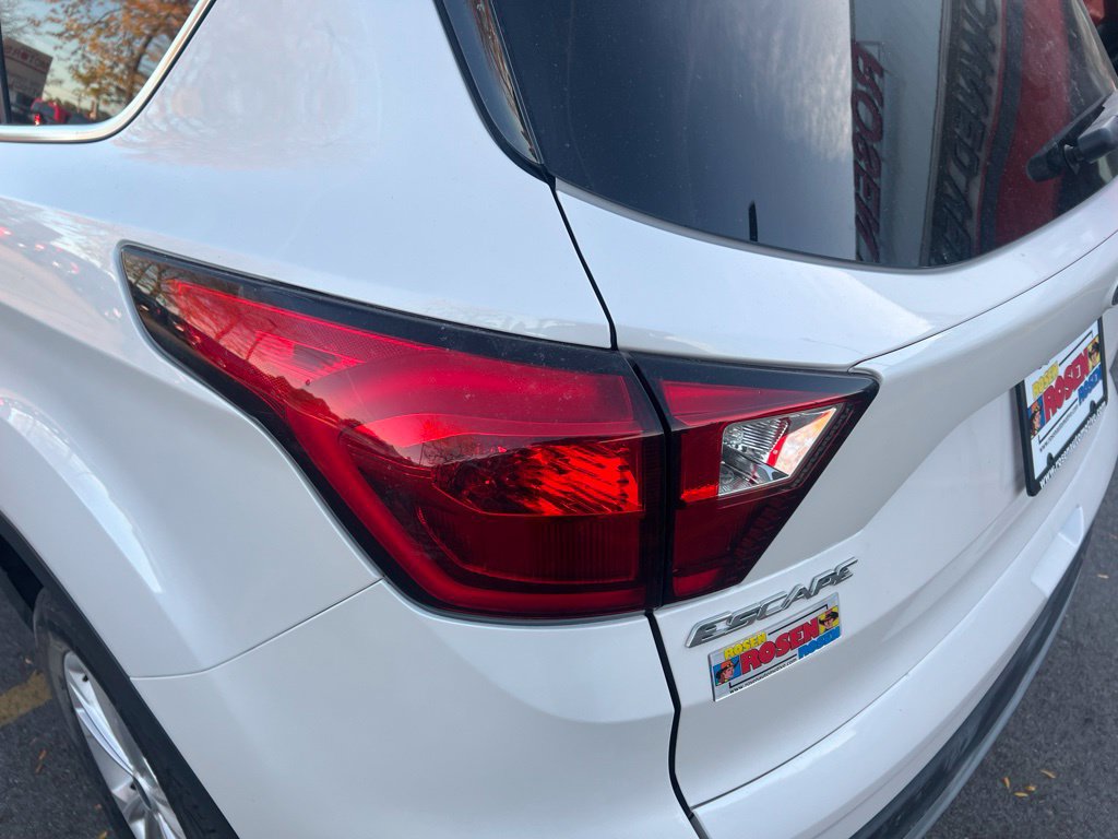 Used 2019 Ford Escape SEL AWD/4WD image 27