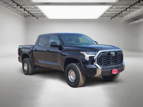 Used 2026 Toyota Tundra SR5 w/ TRD Off-Road Package AWD/4WD image 7