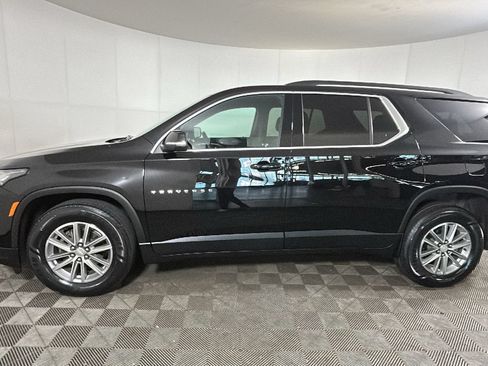 Used 2023 Chevrolet Traverse LT FWD image 6