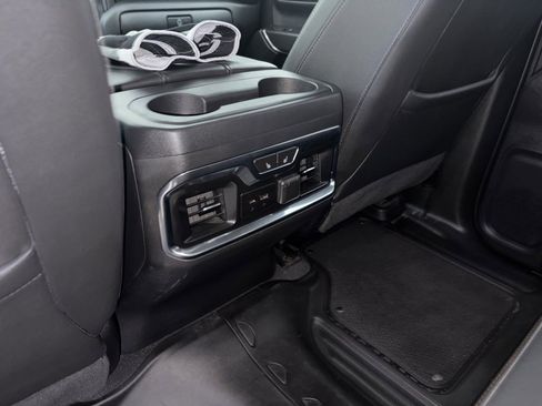 Used 2021 GMC Sierra 1500 AT4 w/ AT4 Preferred Package image 12