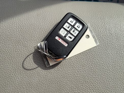 Used 2020 Honda Odyssey EX-L image 11