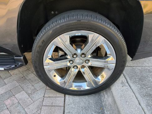 Used 2016 Cadillac Escalade Luxury AWD/4WD image 48