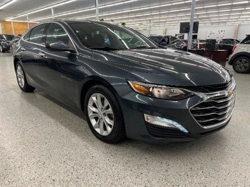 Used 2019 Chevrolet Malibu LT FWD image 4