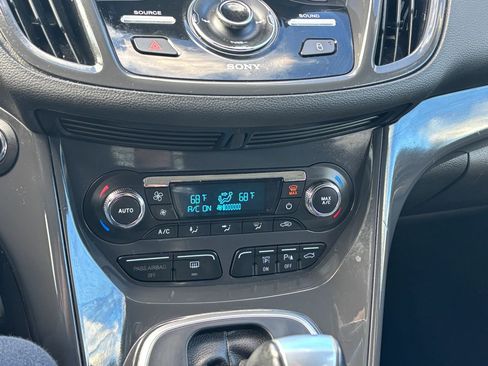 Used 2014 Ford Escape Titanium w/ Equipment Group 401A image 27