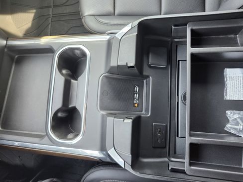 Used 2025 Chevrolet Silverado 2500 High Country AWD/4WD image 26