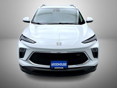 Used 2025 Buick Encore GX Sport Touring w/ Comfort Package image 2