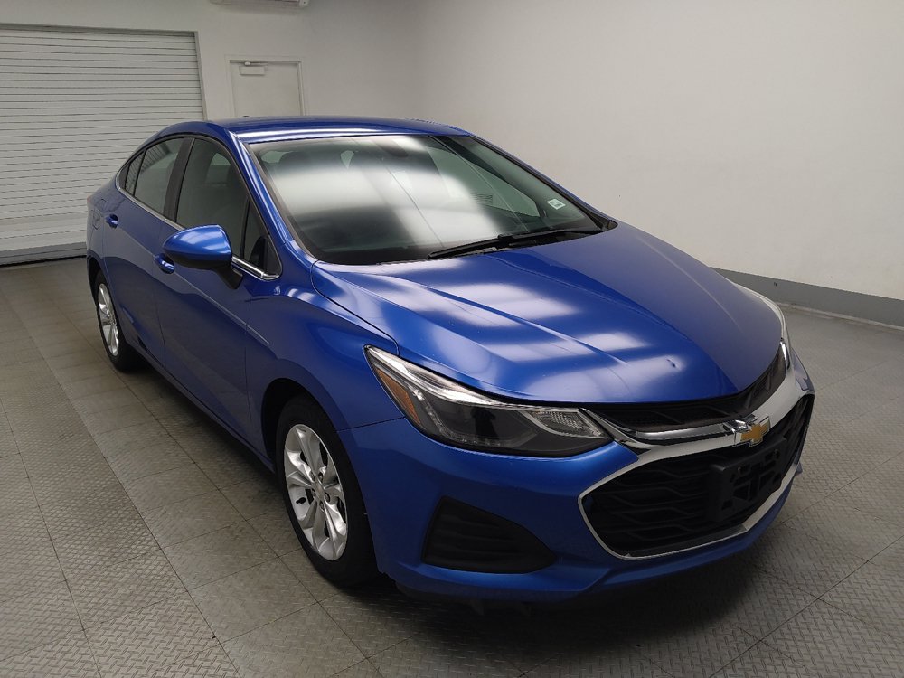 Used 2019 Chevrolet Cruze LT w/ Convenience Package FWD image 13