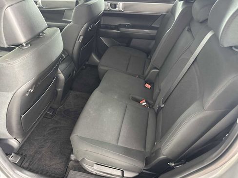 Used 2025 Hyundai Santa Fe SE FWD image 22