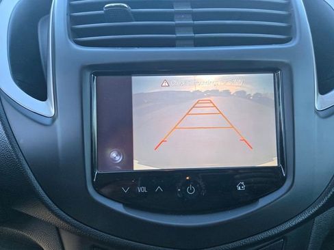 Used 2016 Chevrolet Trax LS image 14