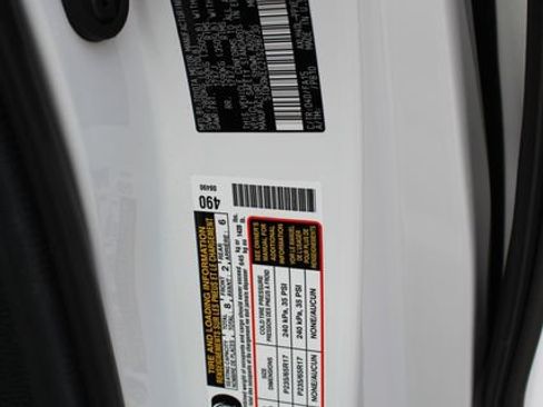 Certified 2026 Toyota Sienna LE FWD image 58