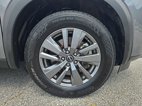 Used 2024 Nissan Pathfinder SV FWD image 30