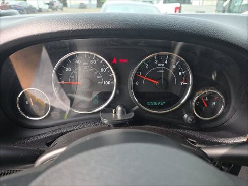 Used 2016 Jeep Wrangler Unlimited Sport AWD/4WD image 16