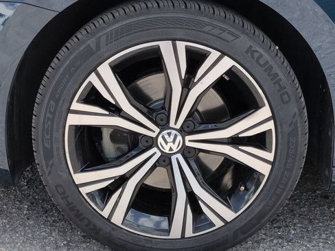 Used 2020 Volkswagen Passat 2.0T SEL FWD image 11
