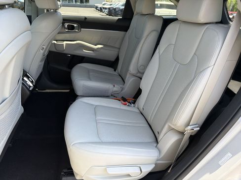 Used 2023 Kia Sorento SX Prestige AWD/4WD image 26