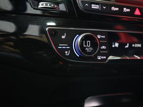 Used 2019 Audi Q7 3.0T Premium Plus w/ Premium Plus Package AWD/4WD image 30