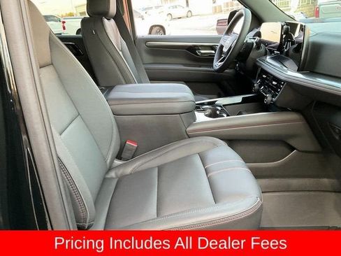 New 2026 Chevrolet Suburban RST w/ Comfort Package AWD/4WD image 19