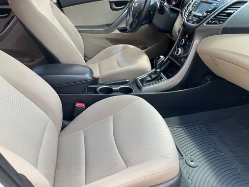 Used 2016 Hyundai Elantra Value Edition FWD image 21