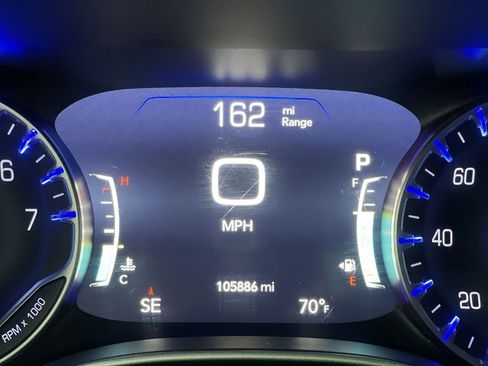 Used 2021 Chrysler Pacifica Touring w/ Cold Weather Group image 19