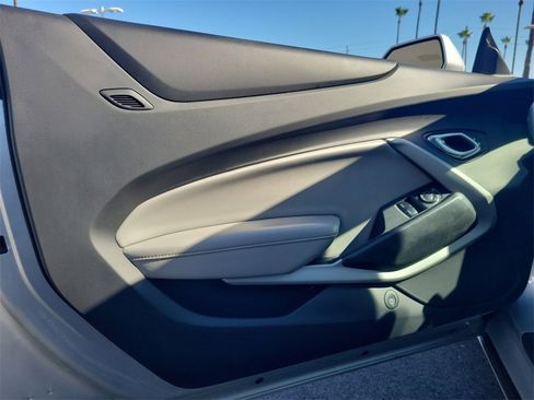 Used 2018 Chevrolet Camaro LT w/ RS Package image 14