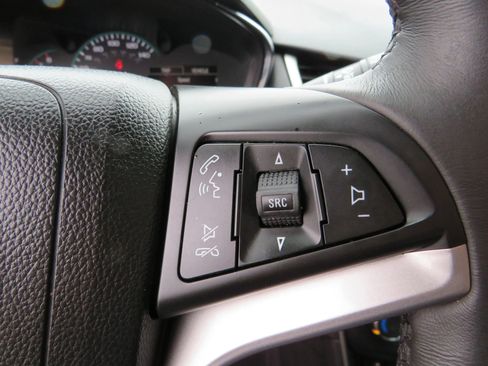 Used 2018 Chevrolet Trax LT w/ LT Convenience Package image 17