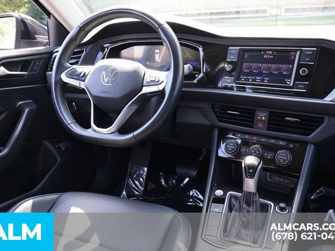 Used 2024 Volkswagen Jetta SE FWD image 24