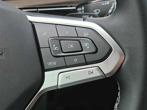Used 2026 Volkswagen Atlas Cross Sport SEL AWD/4WD image 25