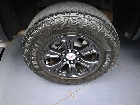 Used 2023 GMC Canyon Elevation w/ Convenience Package image 26