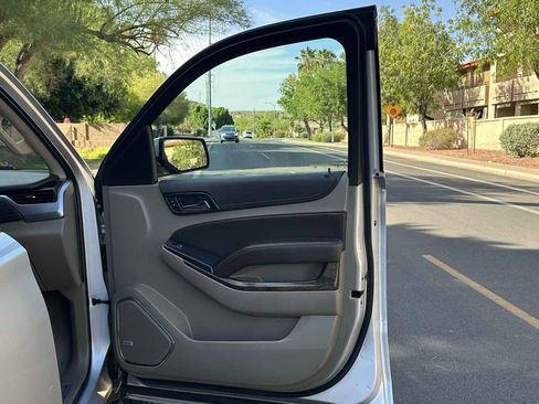 Used 2019 Chevrolet Suburban LT AWD/4WD image 49