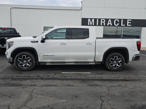 Used 2023 GMC Sierra 1500 SLT w/ SLT Premium Package image 3