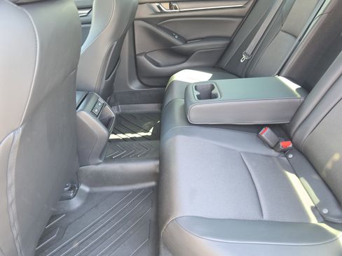 Used 2022 Honda Accord Sport image 10