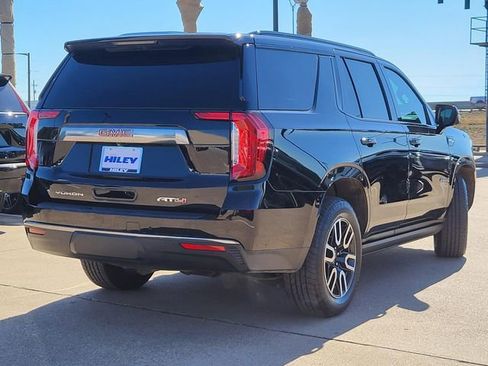 Used 2021 GMC Yukon AT4 w/ AT4 Premium Package image 4