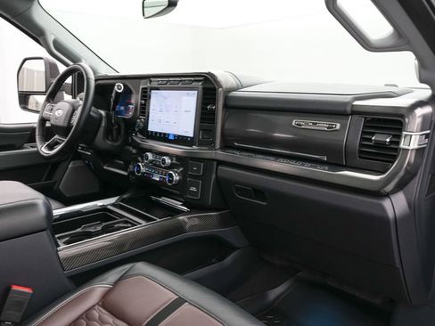 Used 2024 Ford F250 Lariat w/ Lariat Ultimate Package AWD/4WD image 37
