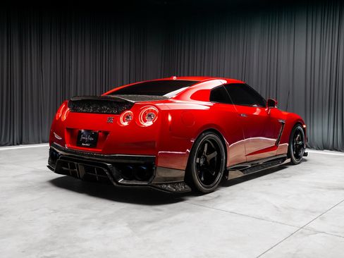 Used 2020 Nissan GT-R Premium w/ Premium Interior Package AWD/4WD image 45