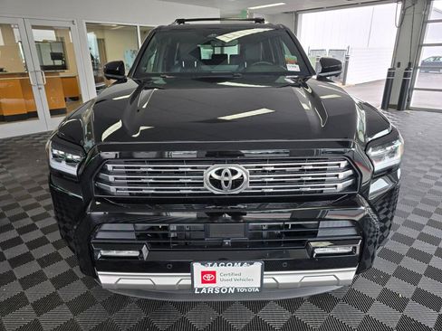 Used 2026 Toyota 4Runner Limited AWD/4WD image 8
