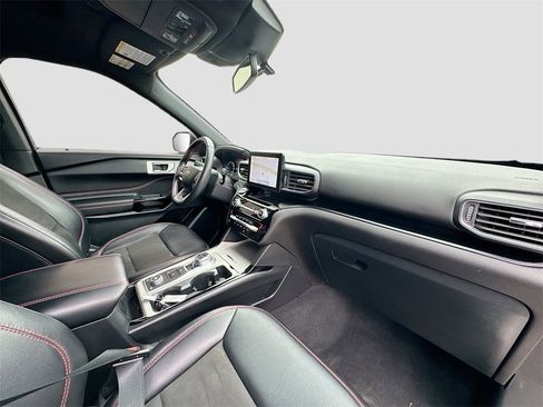 Used 2023 Ford Explorer ST-Line w/ Class IV Trailer Tow Package image 33