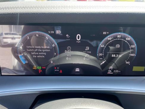 New 2026 Volkswagen Tiguan SE R-Line FWD image 20