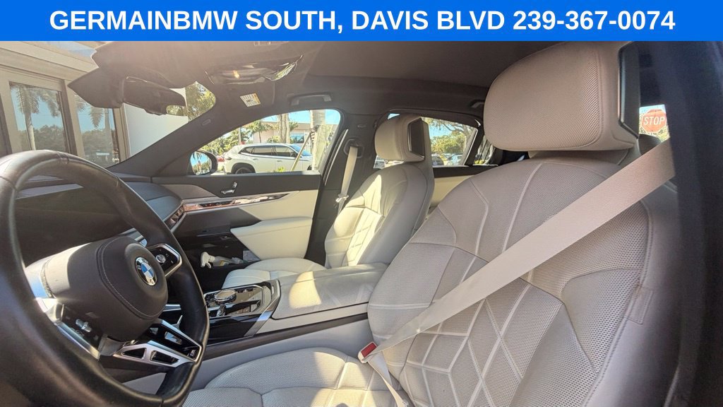 Used 2023 BMW 740i RWD image 33