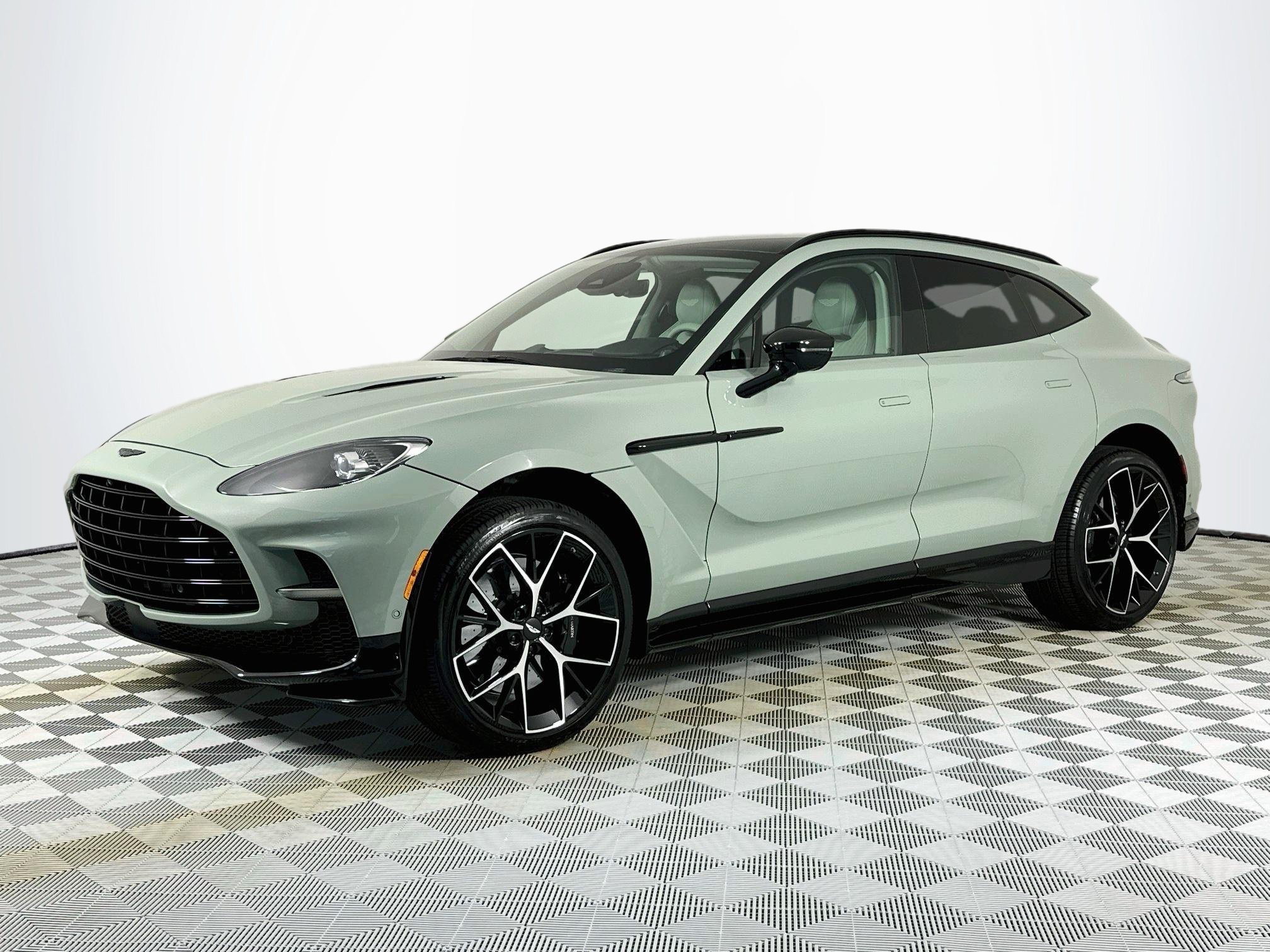 Used 2025 Aston Martin DBX 707 AWD/4WD image 13