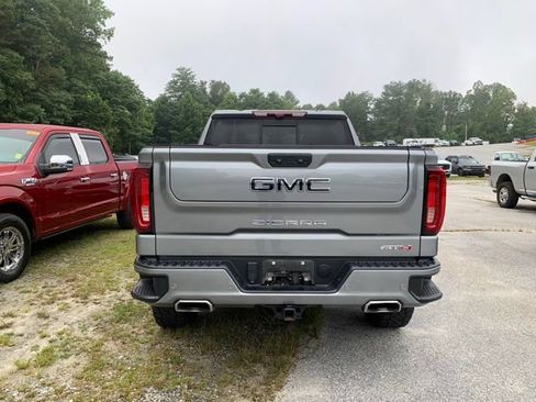 Used 2024 GMC Sierra 1500 AT4 w/ Technology Package AWD/4WD image 6