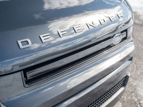 New 2026 Land Rover Defender 130 X-Dynamic SE image 15