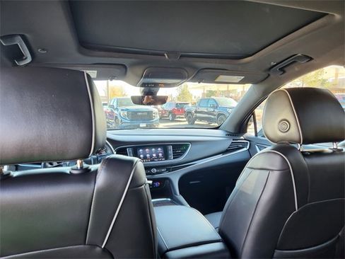 Used 2023 Buick Enclave Avenir w/ Avenir Technology Package image 17