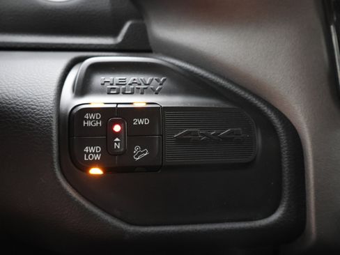Used 2021 RAM 2500 Big Horn w/ Night Edition AWD/4WD image 45