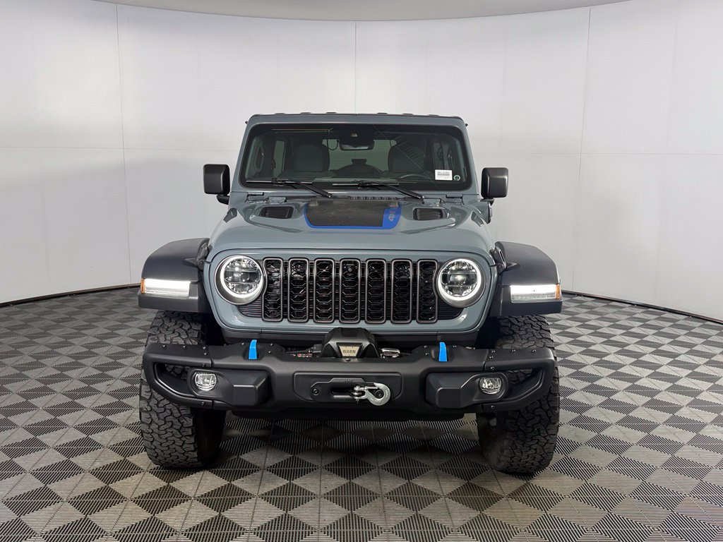 Used 2024 Jeep Wrangler Unlimited Rubicon 4xe w/ Capability Package AWD/4WD image 3