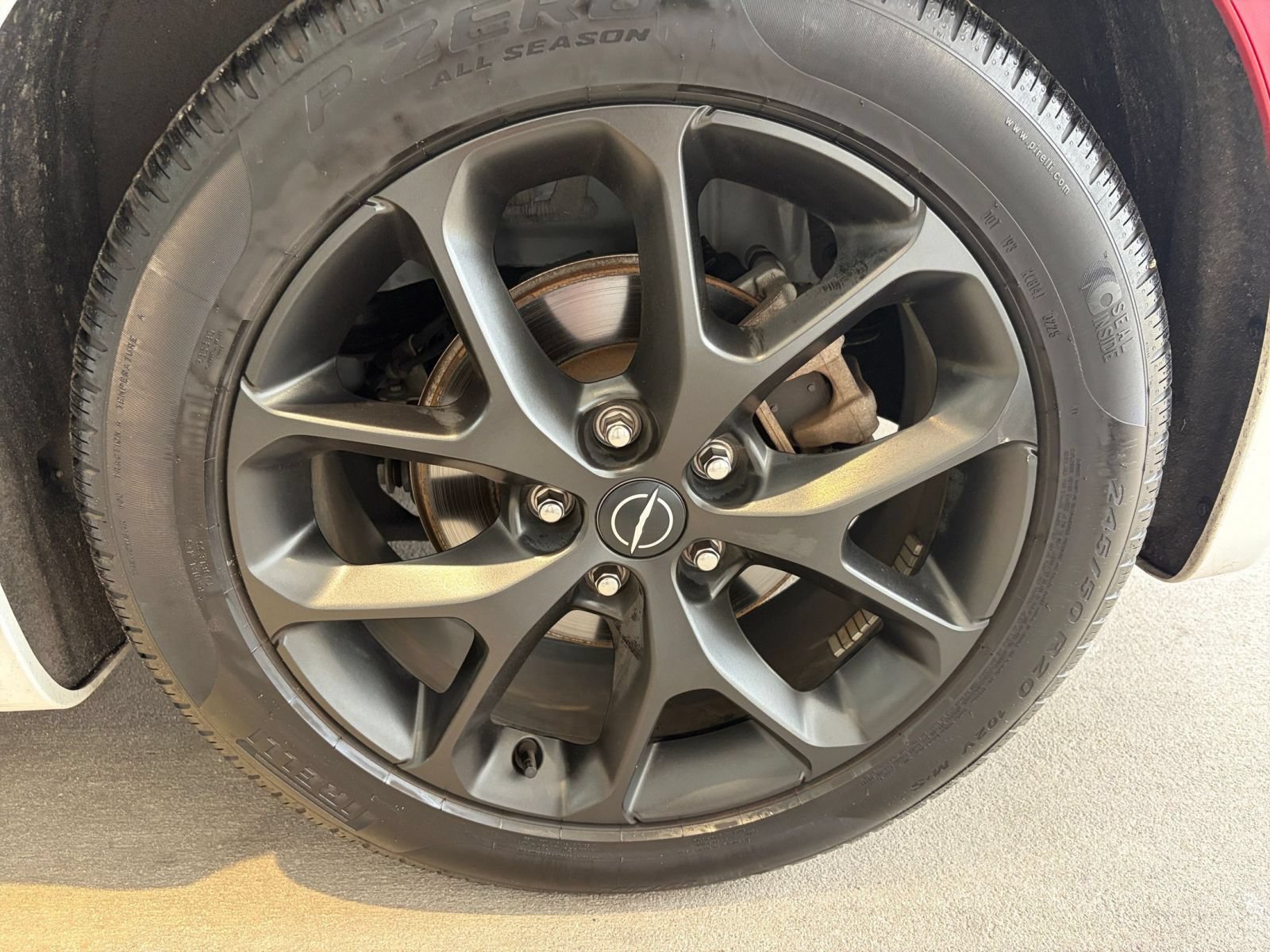 Used 2025 Chrysler Pacifica Limited FWD image 33