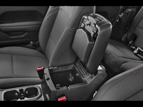 New 2026 Jeep Wrangler Sahara w/ Whitecap Package image 31