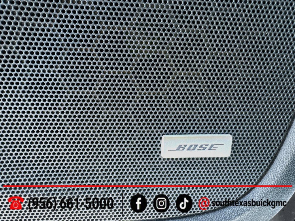 Used 2022 GMC Terrain SLT w/ Infotainment Package II FWD image 11